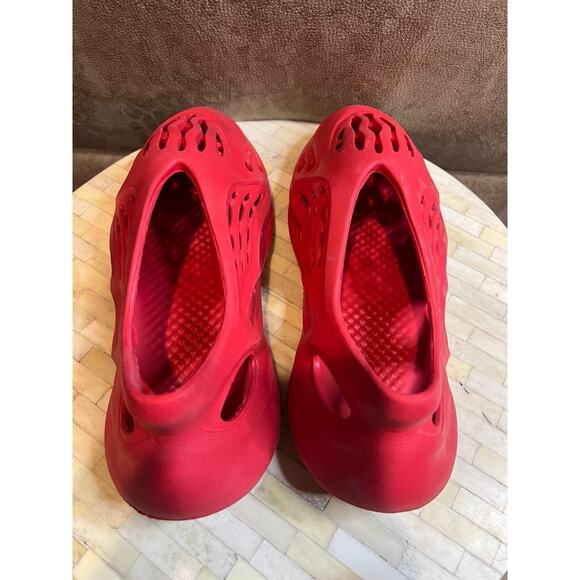 Adidas Yeezy Foam Runner \'Vermilion\' main image 7